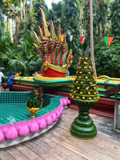 คำชะโนด บ่อน้ำศักดิ์สิทธิ์